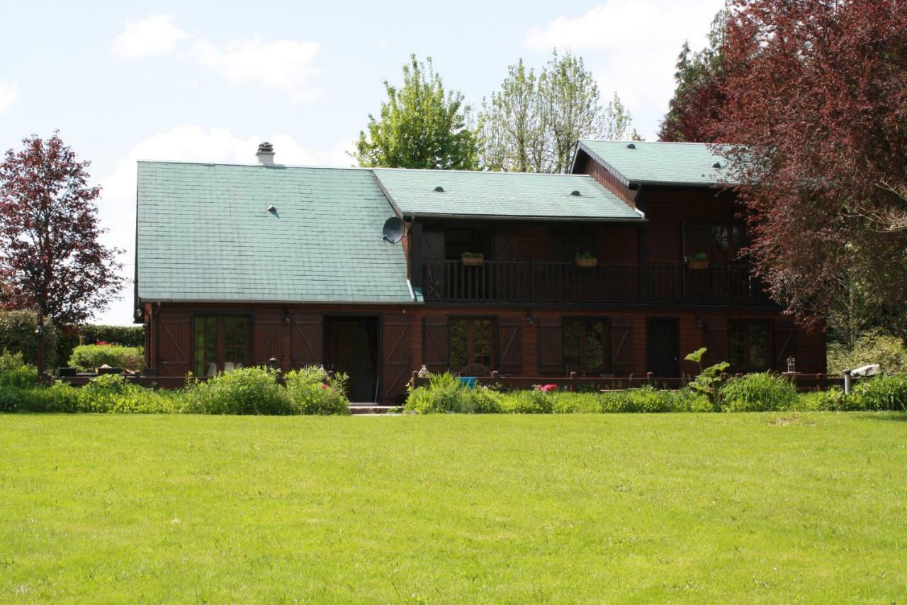 Spruce Lake Sauviat-sur-Vige Kültér fotó