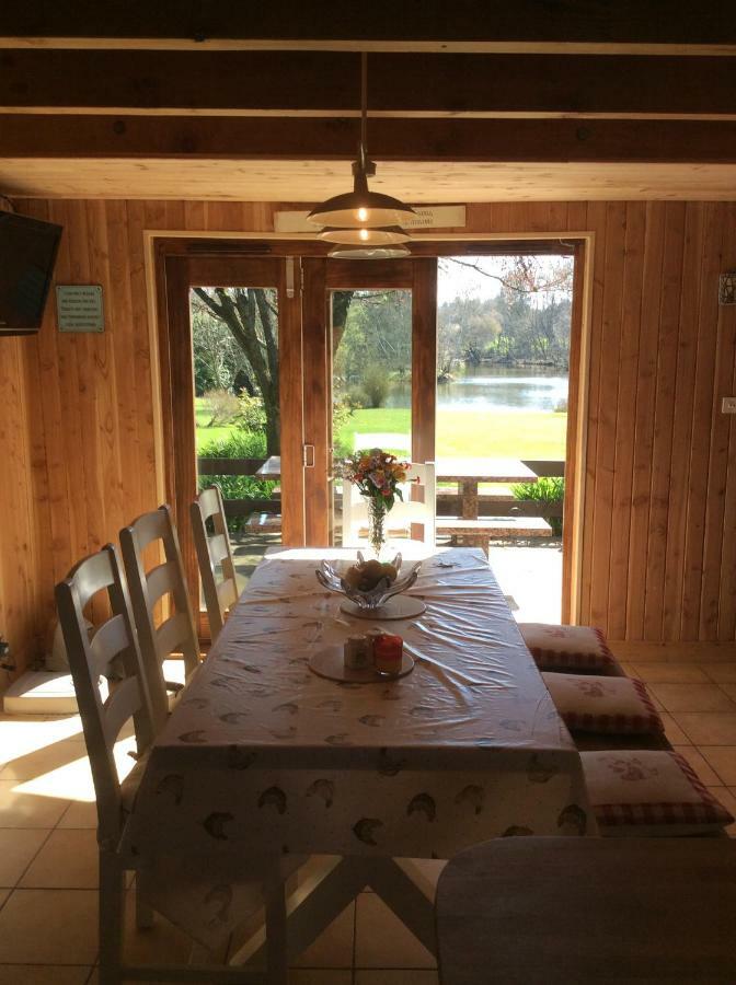 Spruce Lake Sauviat-sur-Vige Kültér fotó
